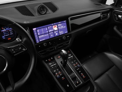 2023 Porsche Macan Macan (MY23)