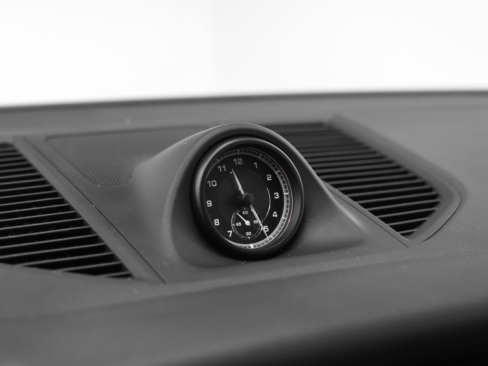 2023 Porsche Macan Macan (MY23)