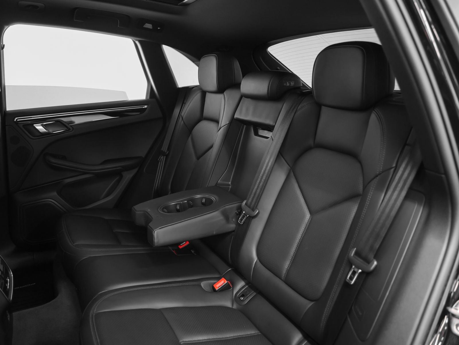 2023 Porsche Macan Macan (MY23)