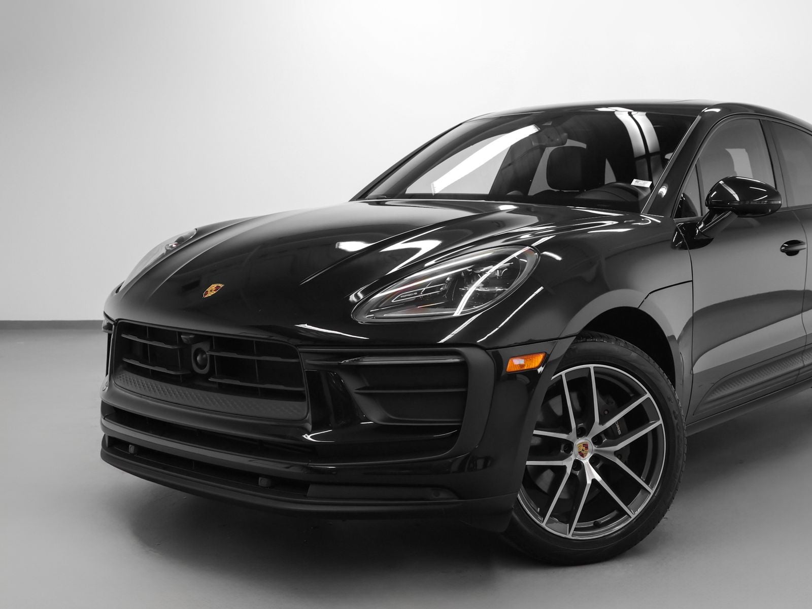 2023 Porsche Macan Macan (MY23)