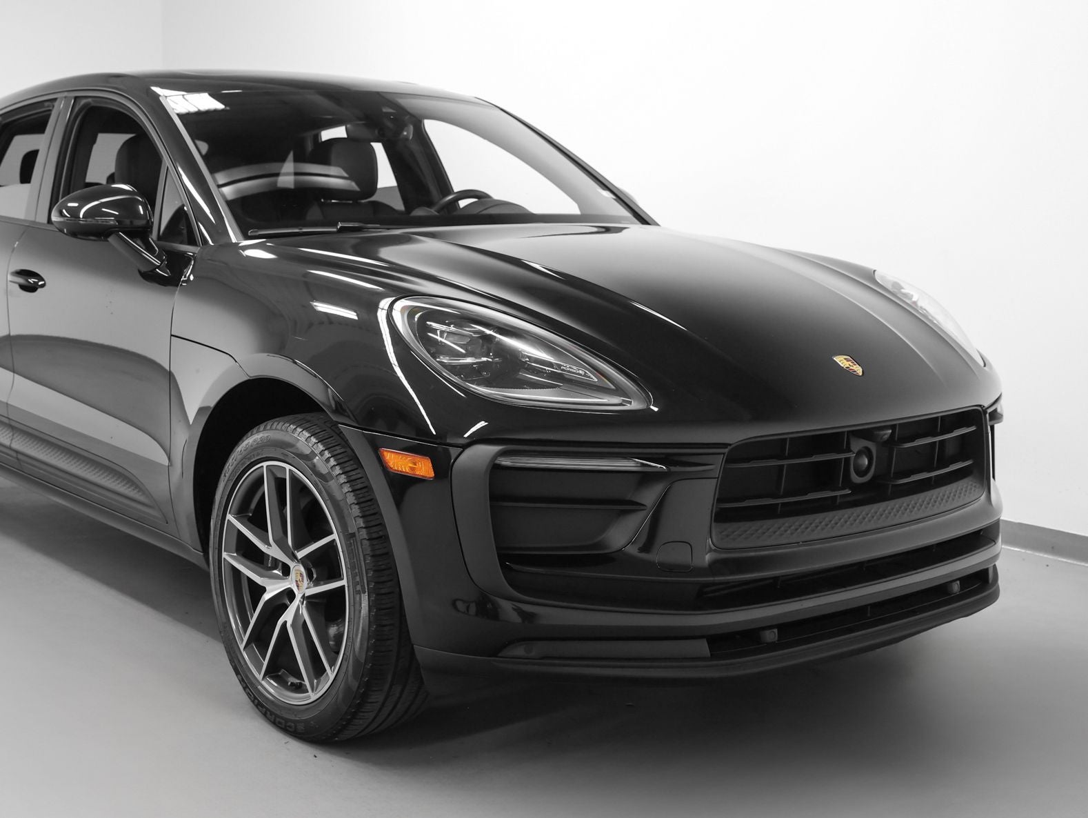 2023 Porsche Macan Macan (MY23)