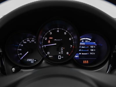 2023 Porsche Macan Macan T (MY23)
