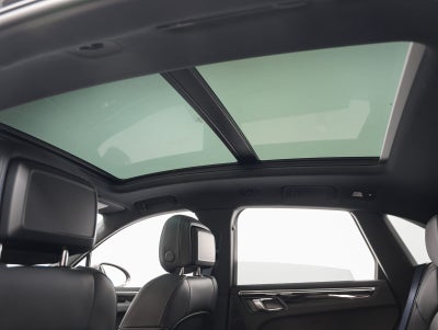 2023 Porsche Macan Macan T (MY23)