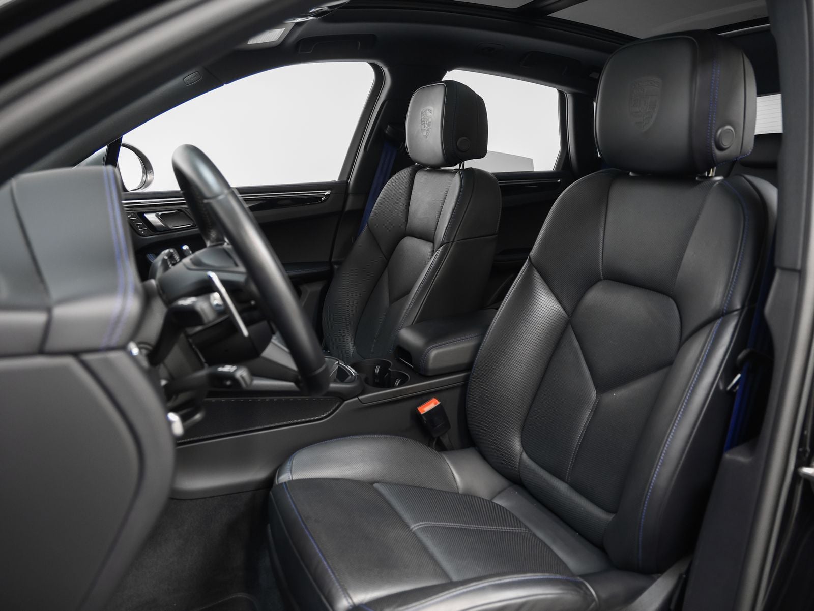 2023 Porsche Macan Macan T (MY23)