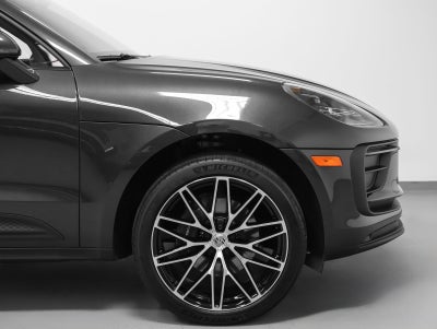 2023 Porsche Macan Macan (MY23)