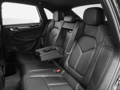 2023 Porsche Macan Macan (MY23)
