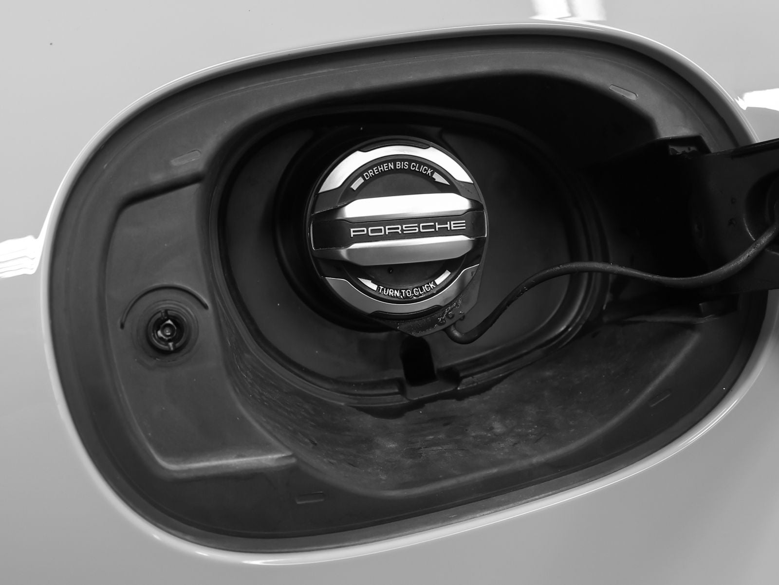 2023 Porsche Macan T