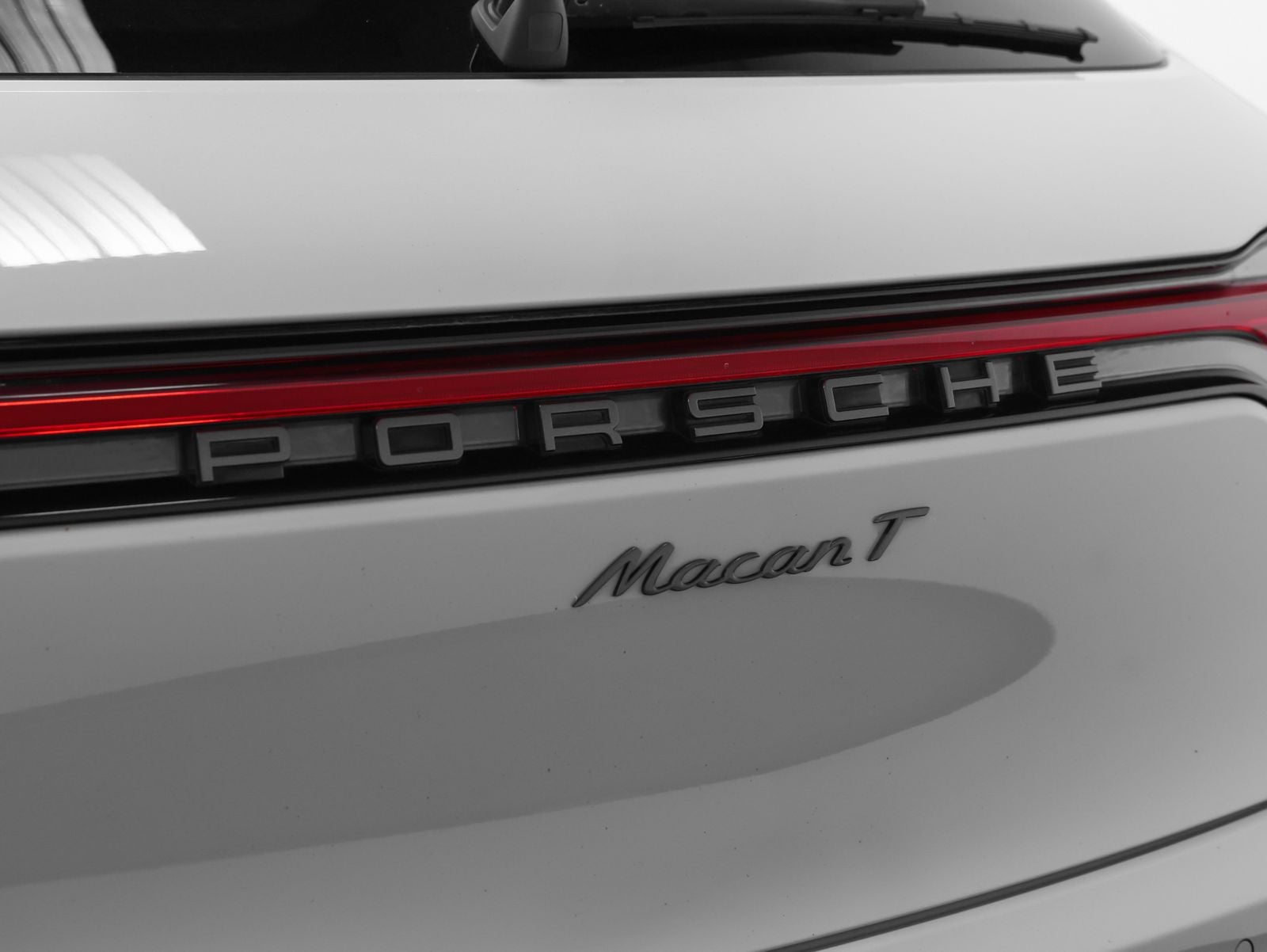 2023 Porsche Macan T