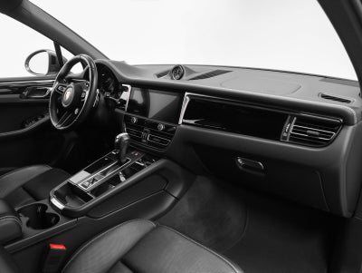 2023 Porsche Macan T