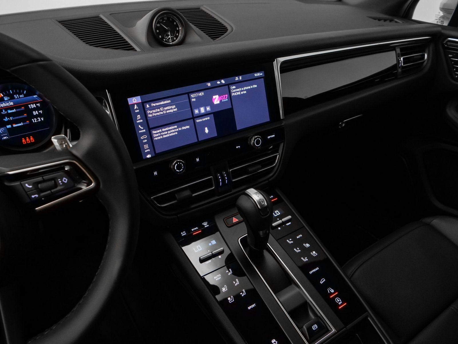 2025 Porsche Macan Macan