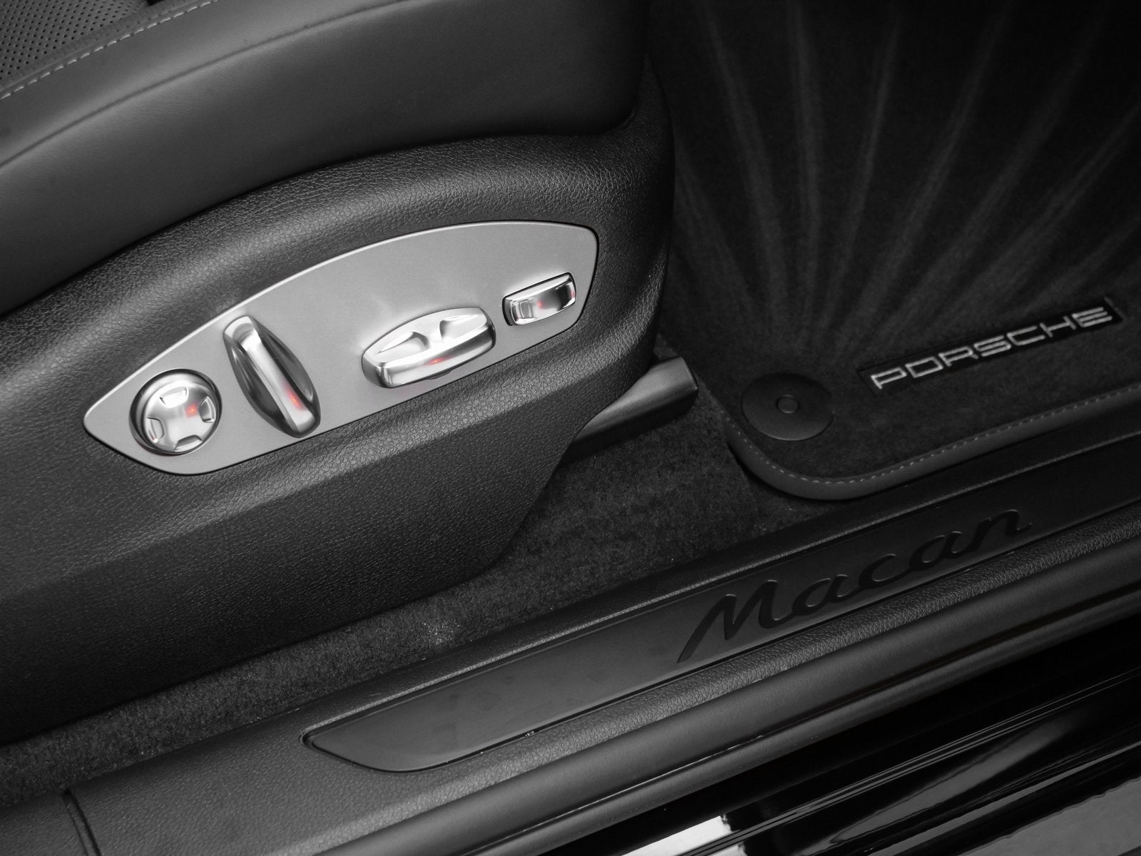 2025 Porsche Macan Macan