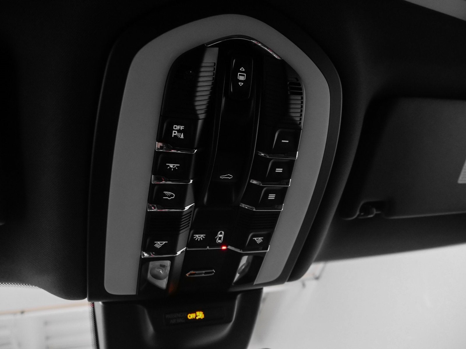 2025 Porsche Macan Macan