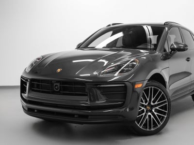 2026 Porsche Macan Macan