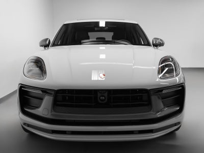 2026 Porsche Macan Macan T