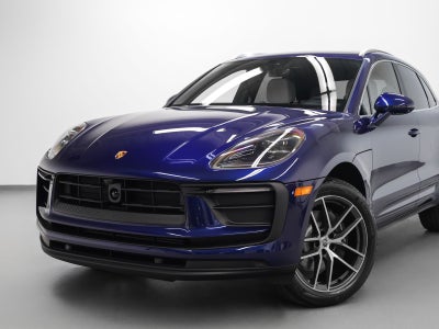 2026 Porsche Macan Base