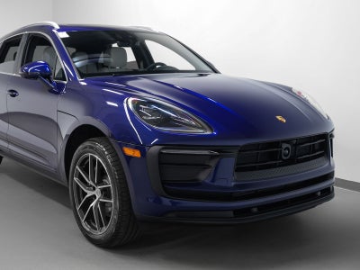 2026 Porsche Macan Base