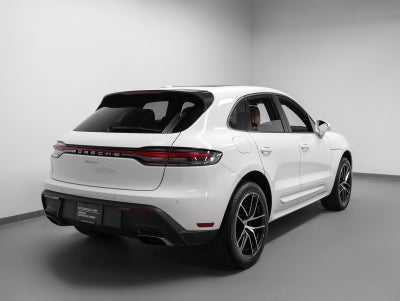 2025 Porsche Macan Base