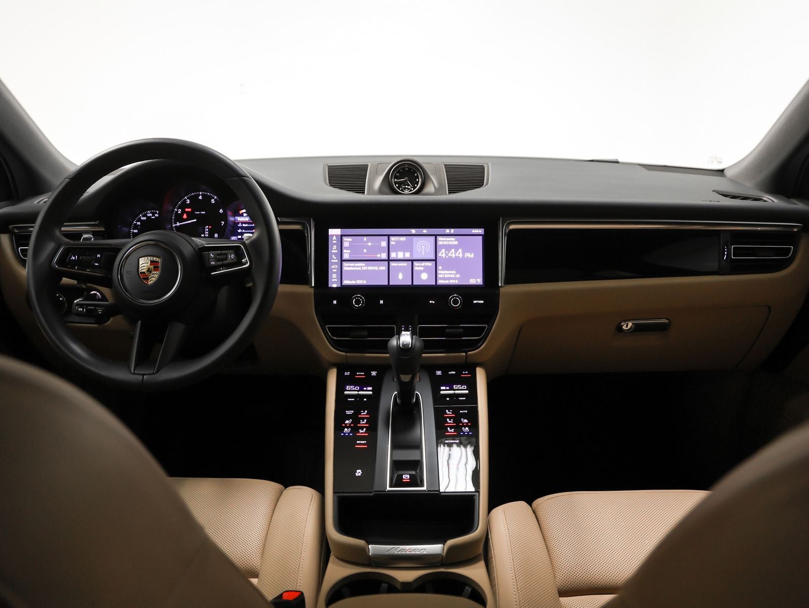 2025 Porsche Macan Base