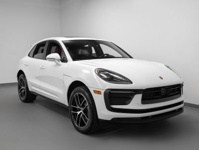 2026 Porsche Macan Macan