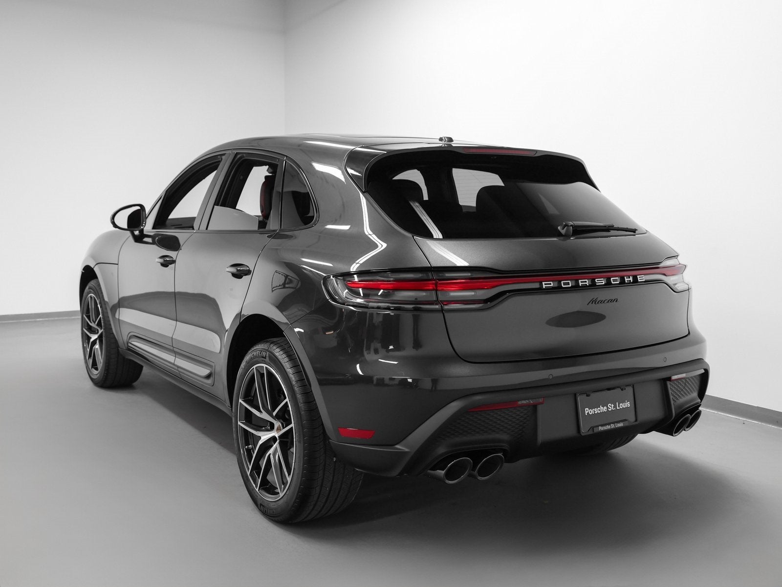 2026 Porsche Macan Macan