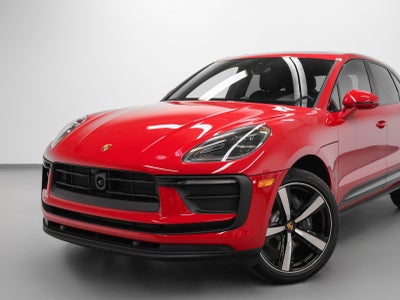 2026 Porsche Macan Base