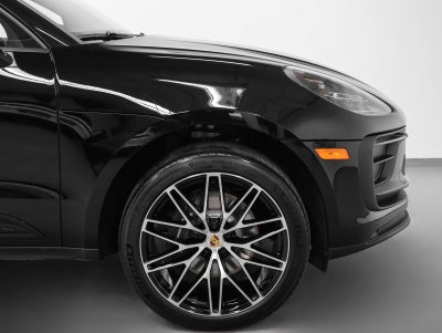 2026 Porsche Macan Macan