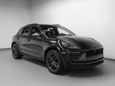 2023 Porsche Macan Macan T