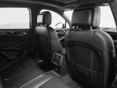 2023 Porsche Macan Macan T