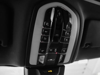 2023 Porsche Macan Macan T