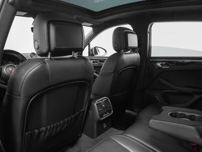 2023 Porsche Macan Macan T