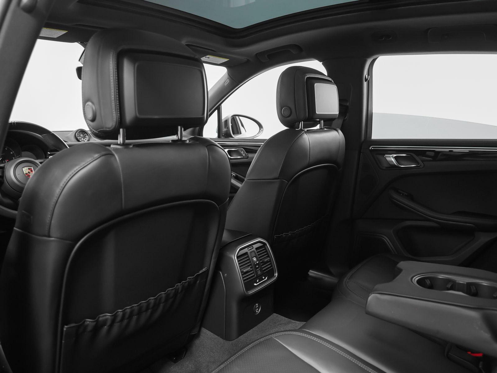 2023 Porsche Macan Macan T