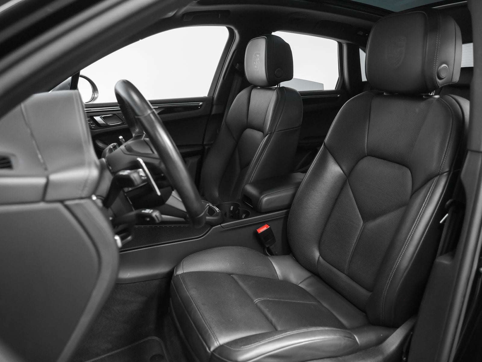 2023 Porsche Macan Macan T