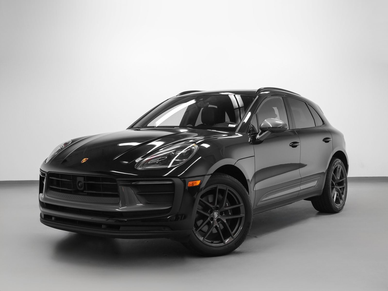 2023 Porsche Macan Macan T