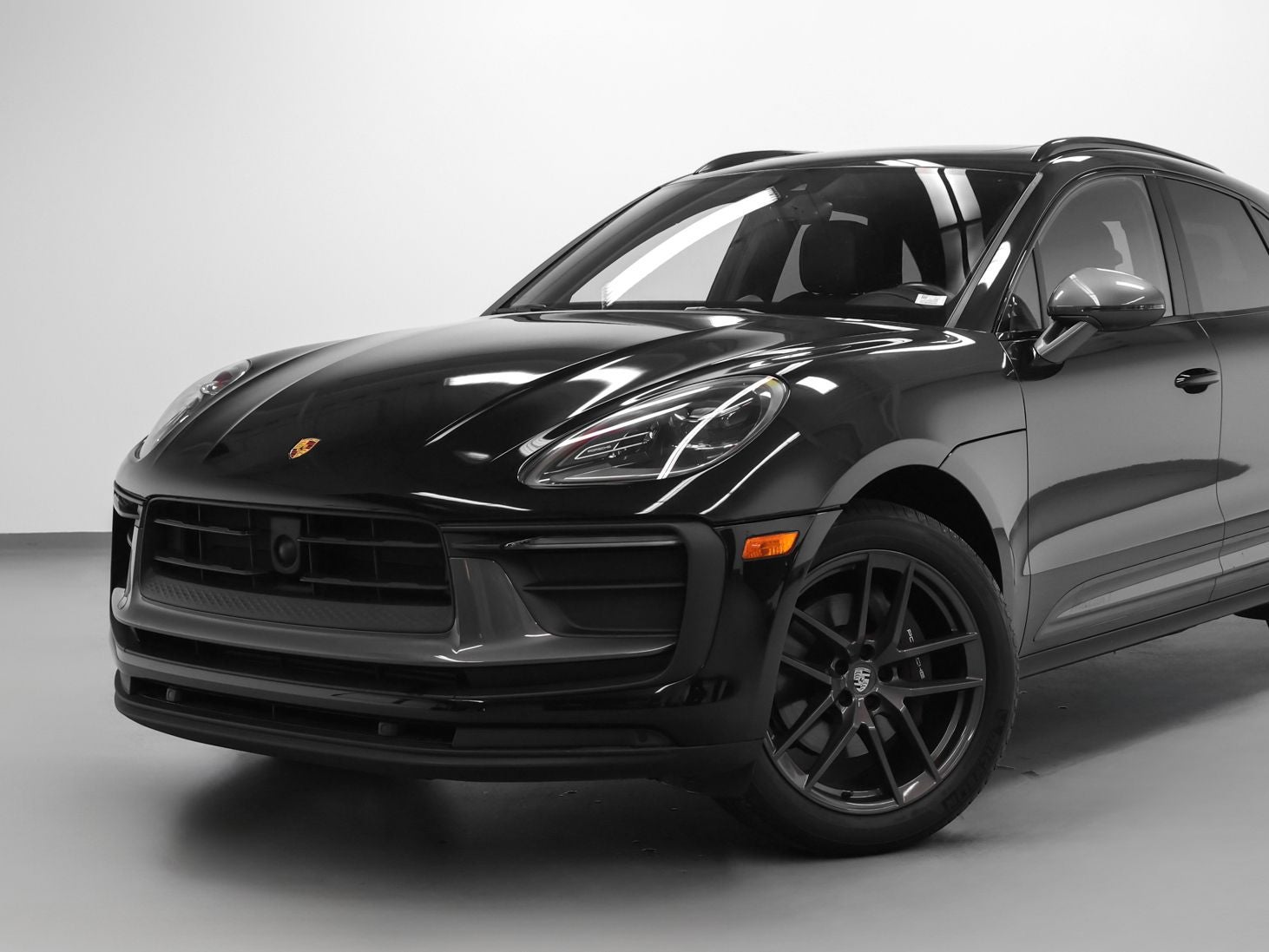2023 Porsche Macan Macan T