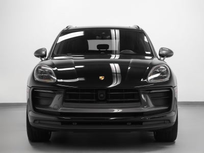 2023 Porsche Macan Macan T