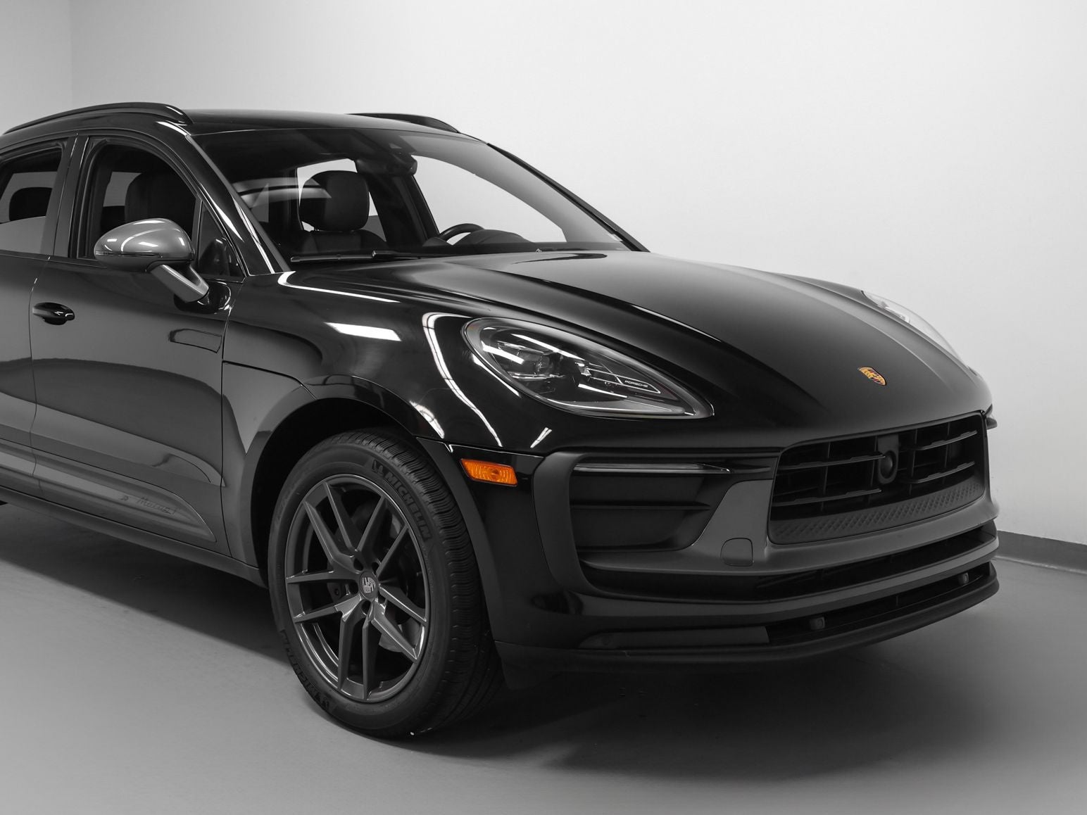 2023 Porsche Macan Macan T