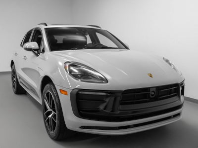 2025 Porsche Macan Macan