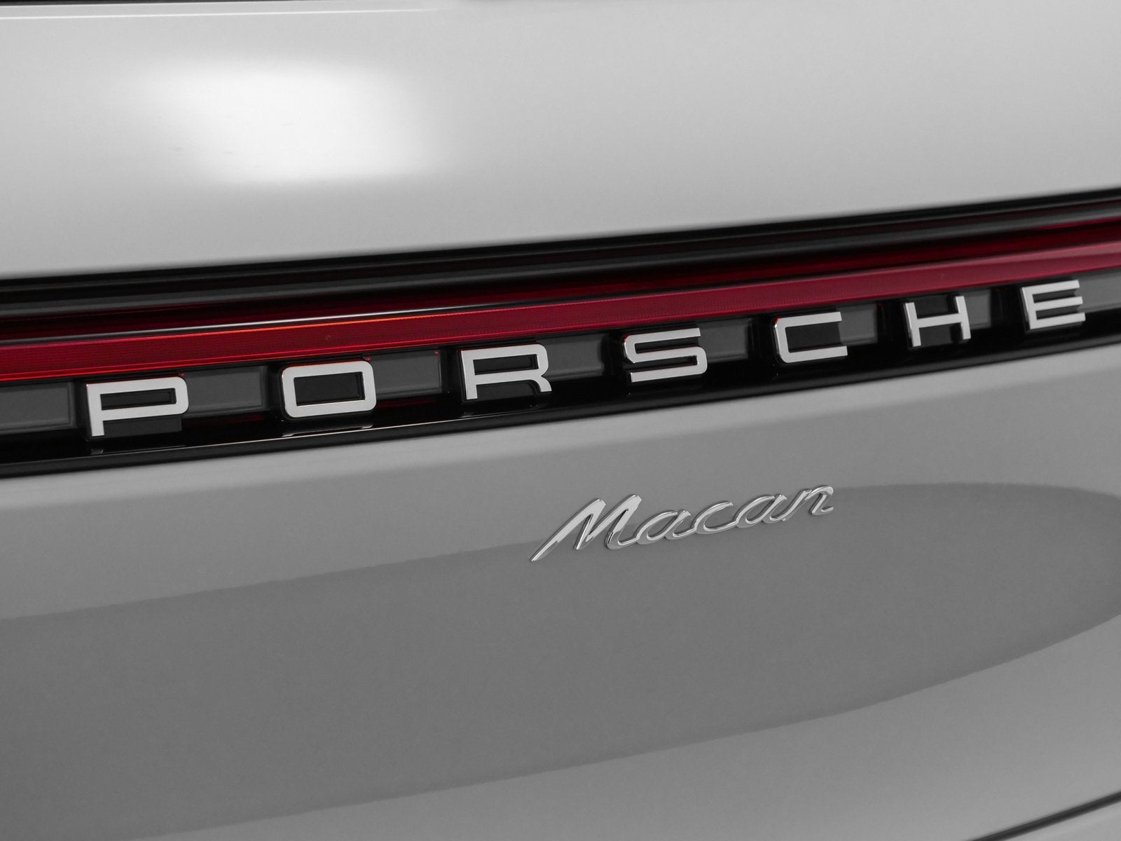 2025 Porsche Macan Macan