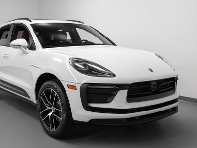 2026 Porsche Macan Macan
