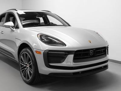 2026 Porsche Macan Macan