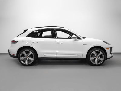 2026 Porsche Macan Macan