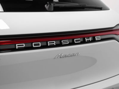 2026 Porsche Macan Macan