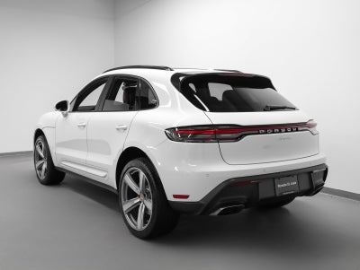 2026 Porsche Macan Macan