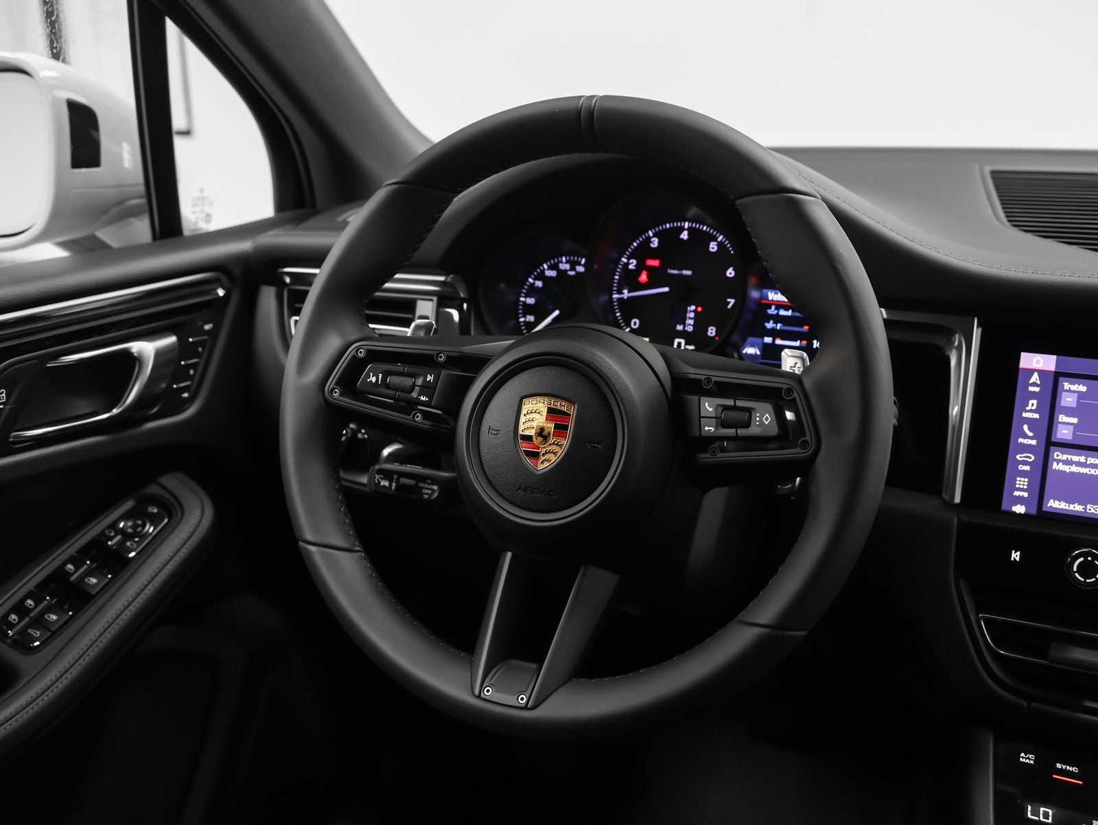 2026 Porsche Macan Base