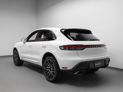 2026 Porsche Macan Macan