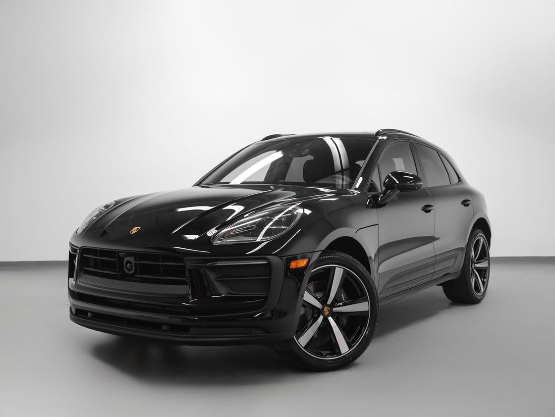 2026 Porsche Macan — photo 1 of 46