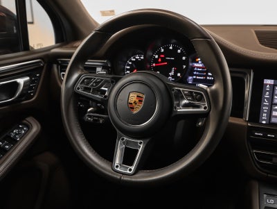 2019 Porsche Macan Macan