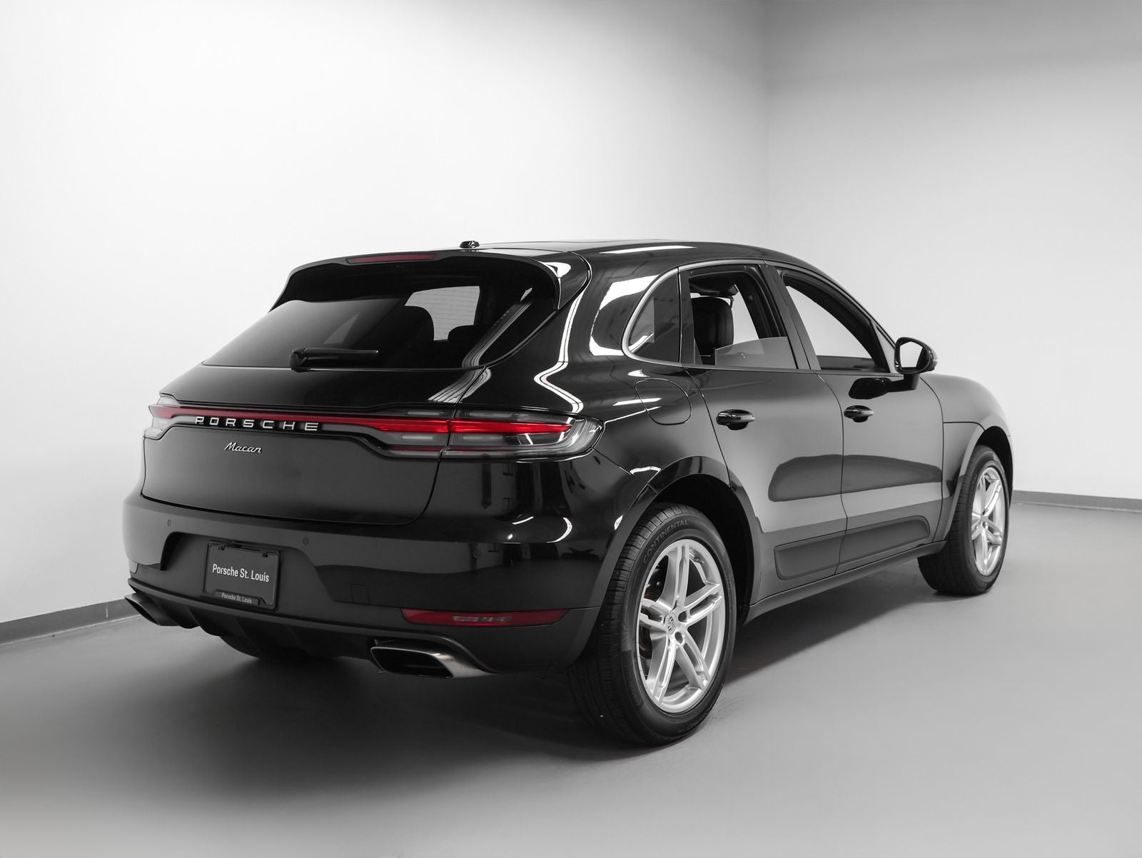 2021 Porsche Macan Base