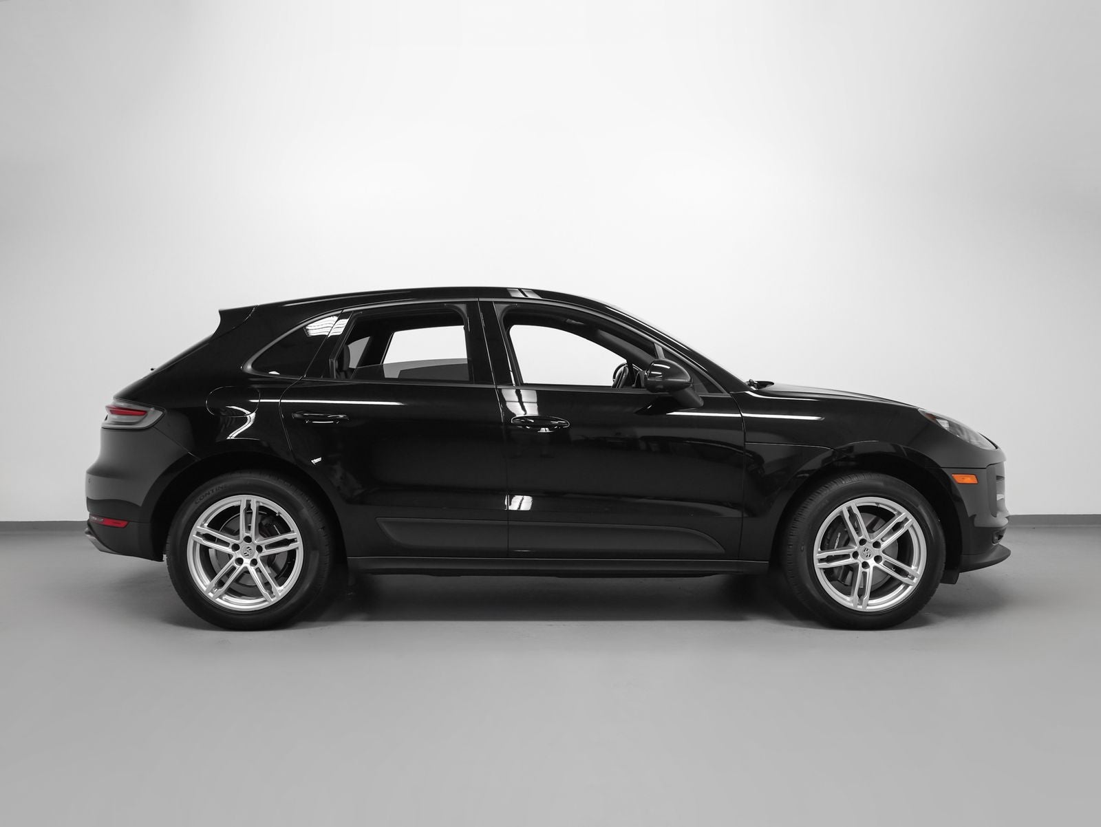 2021 Porsche Macan Base