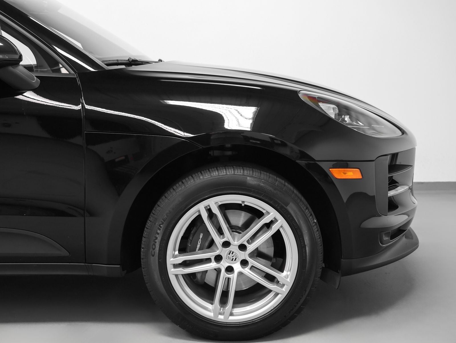 2021 Porsche Macan Base